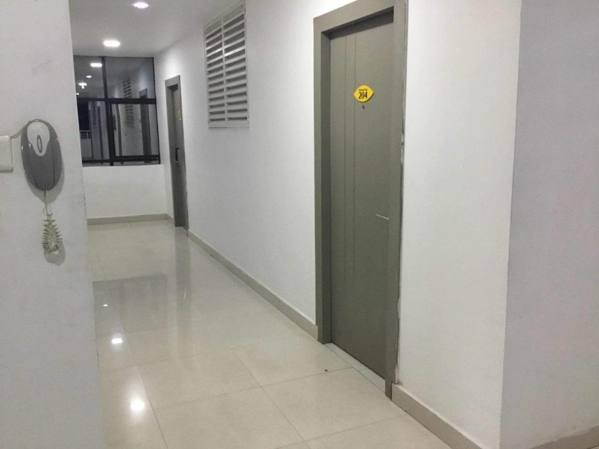 La Riviera Suites Madhapur Haiderabad Buitenkant foto